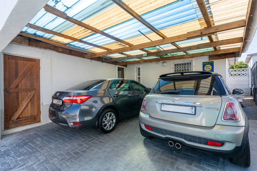 3 Bedroom Property for Sale in Rugby Western Cape